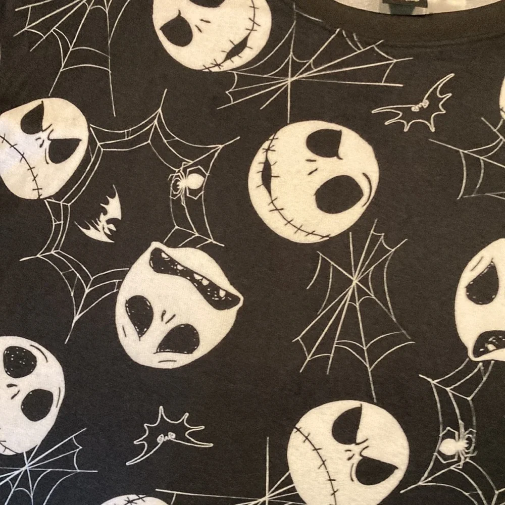 NEW. JACK SKELLINGTON WOMEN'S MEDIUM THE NIGHTMARE BEFORE CHRISTMAS NIGHTGOWN - Picture 11 of 11
